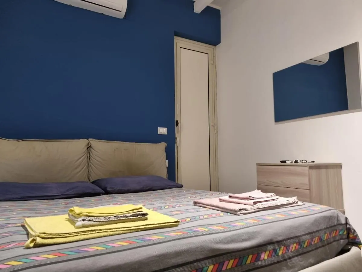 ** Frühstückspension Mizzica Bed And Breakfast Catania Italien