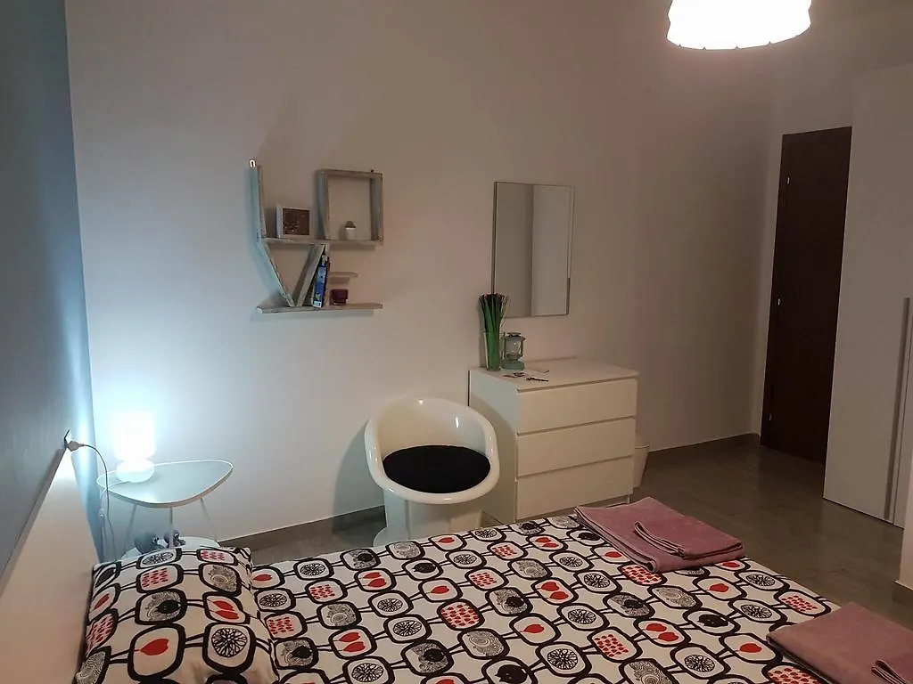 Mizzica Bed And Breakfast Catania 2*,  Italien